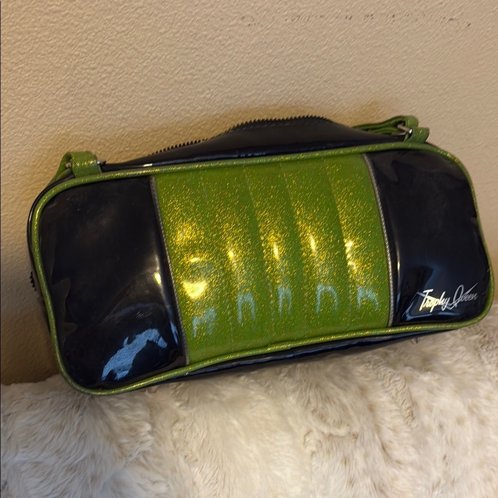 Black and Green Shoulder Bag with Textured Design